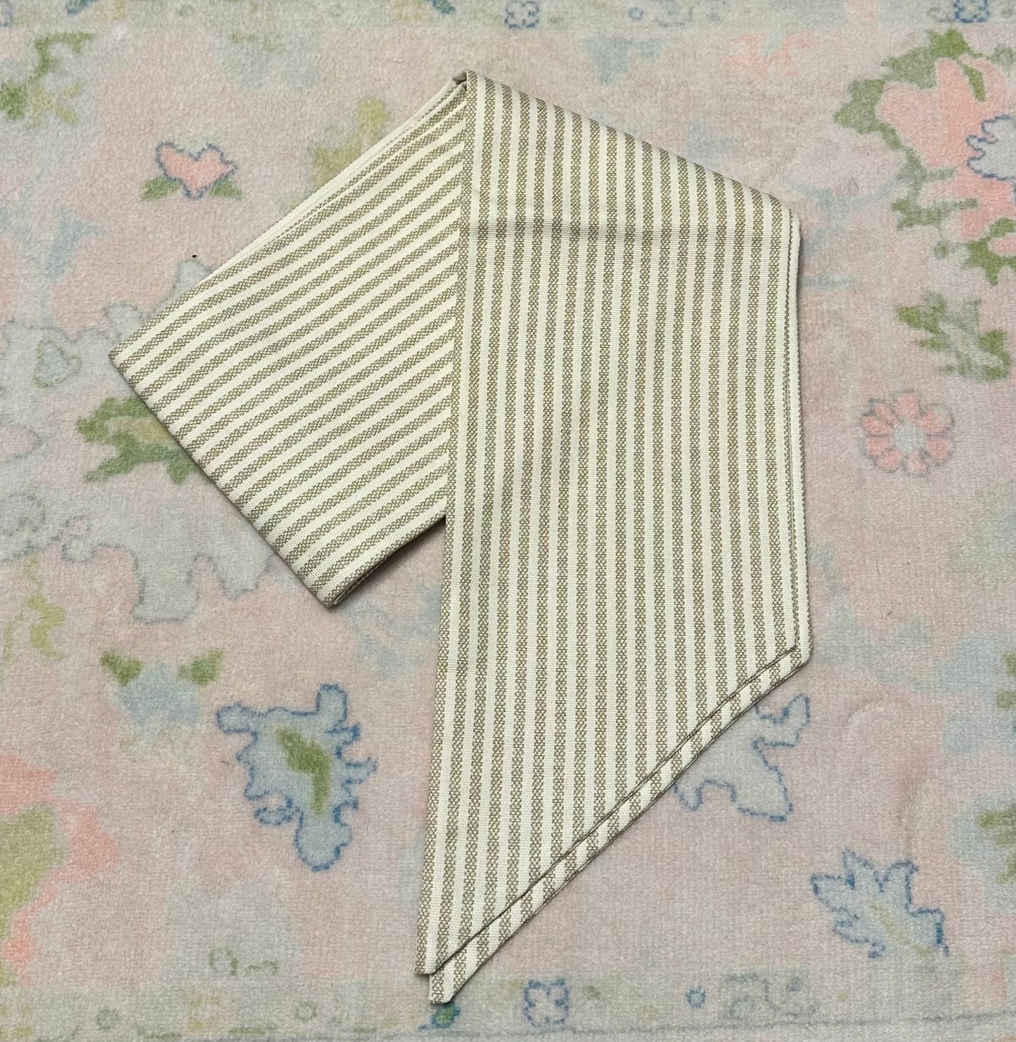 Patterned Wreath Sash